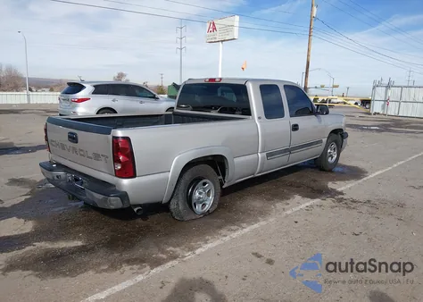2004 Chevrolet Silverado 1500 из США, поврежденный, VIN 1GCEC19X64Z225401